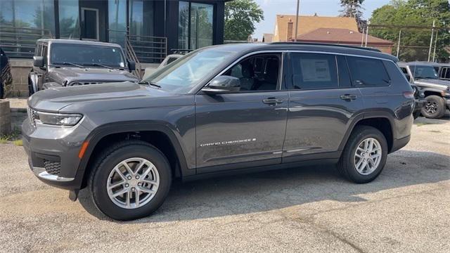 2025 Jeep Grand Cherokee GRAND CHEROKEE L LAREDO 4X4