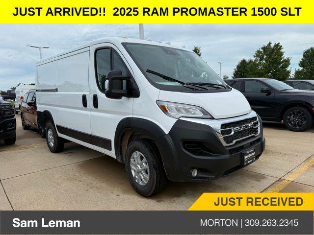2025 RAM Ram ProMaster RAM PROMASTER 1500 SLT CARGO VAN LOW ROOF 136 WB