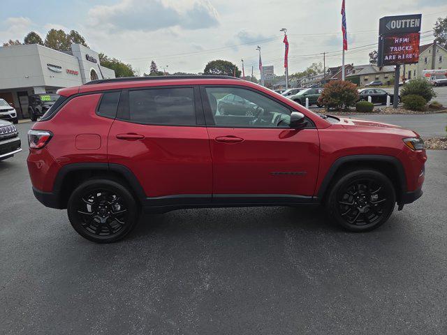 2025 Jeep Compass COMPASS LATITUDE 4X4
