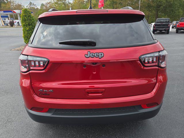 2025 Jeep Compass COMPASS LATITUDE 4X4