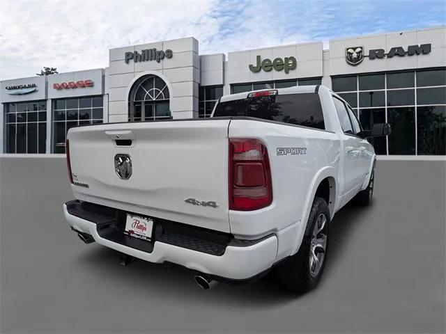 2022 RAM 1500 Laramie Crew Cab 4x4 57 Box
