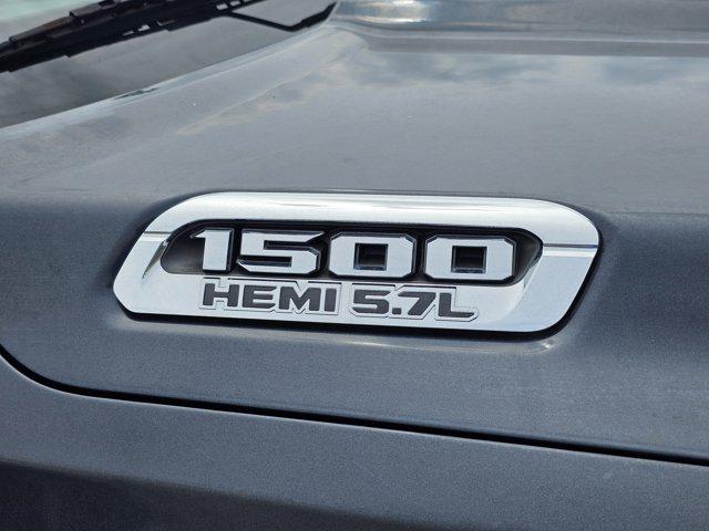 2020 Ram 1500 Big Horn Crew Cab 4x4 5'7" Box