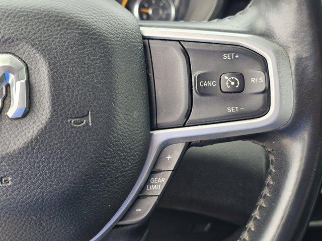 2020 Ram 1500 Big Horn Crew Cab 4x4 5'7" Box