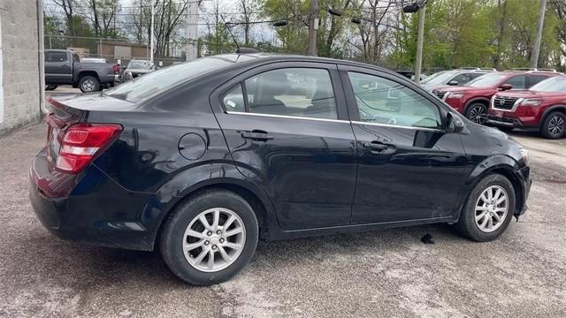 2020 Chevrolet Sonic FWD Sedan LT