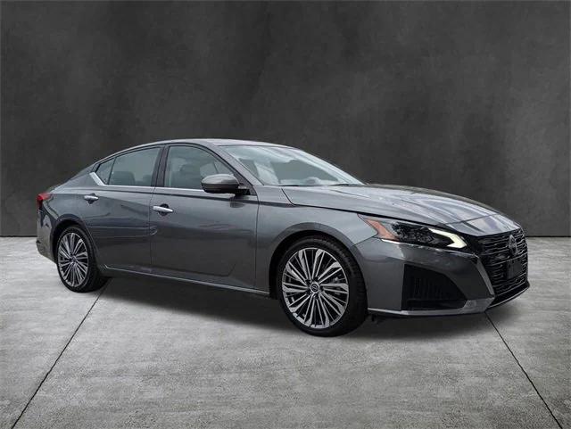 2023 Nissan Altima SL FWD