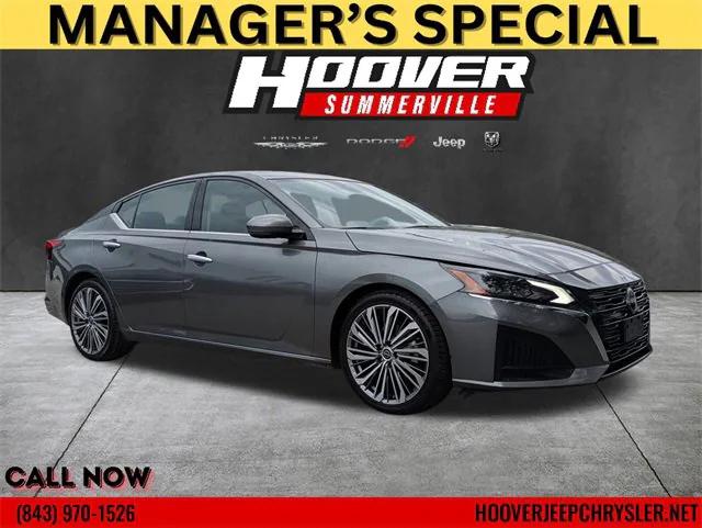 2023 Nissan Altima SL FWD