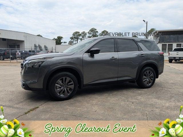 2023 Nissan Pathfinder S FWD
