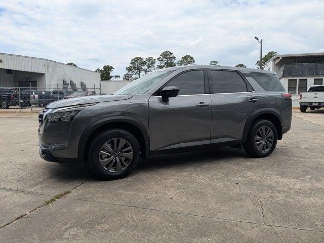 2023 Nissan Pathfinder S FWD