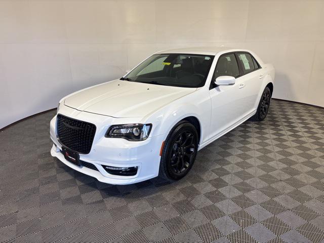 2022 Chrysler 300 Touring-L AWD