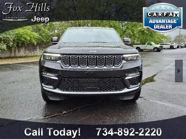 2022 Jeep Grand Cherokee 4xe Summit 4x4 2022 Jeep Grand Cherokee 4xe Summit 4x4