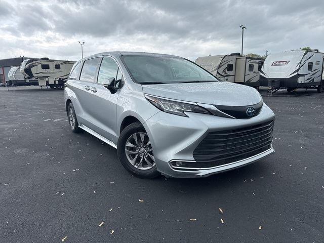 2022 Toyota Sienna XLE