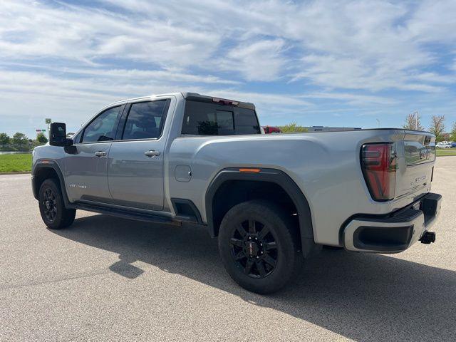 2024 GMC Sierra 2500HD 4WD Crew Cab Standard Bed AT4