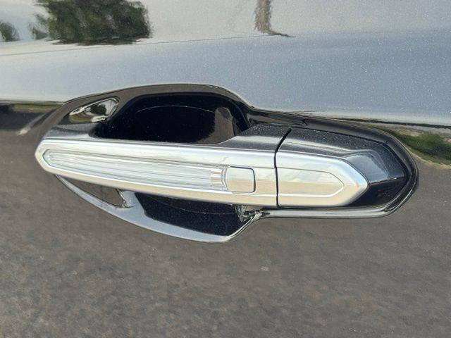 2025 Cadillac XT5 FWD Premium Luxury