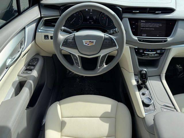 2025 Cadillac XT5 FWD Premium Luxury