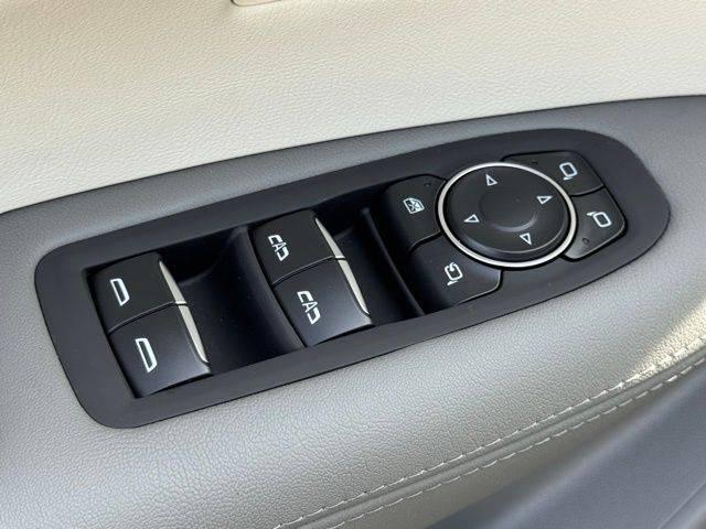 2025 Cadillac XT5 FWD Premium Luxury