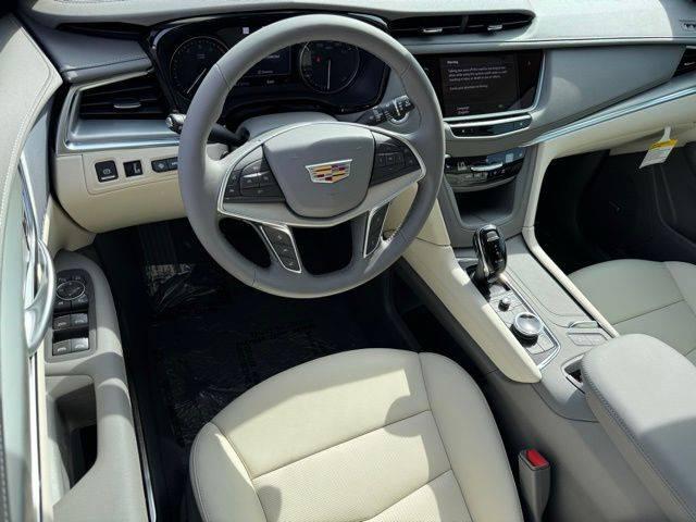 2025 Cadillac XT5 FWD Premium Luxury