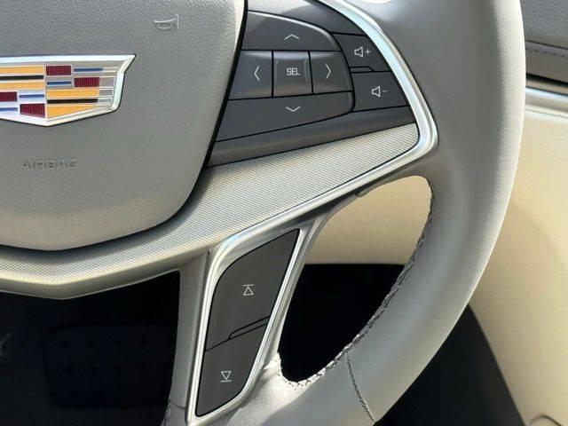 2025 Cadillac XT5 FWD Premium Luxury
