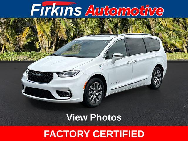 2024 Chrysler Pacifica Hybrid Pinnacle