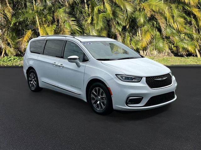 2024 Chrysler Pacifica Hybrid Pinnacle