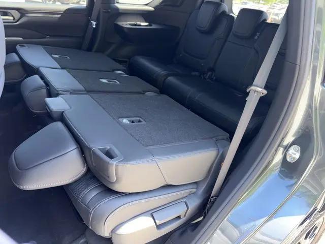 2025 Nissan Armada PRO-4X 4WD