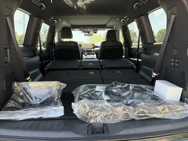 2025 Nissan Armada PRO-4X 4WD