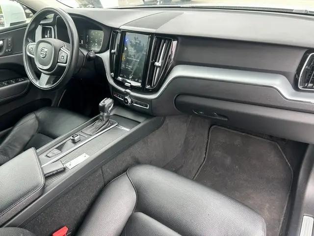 2018 Volvo XC60 T6 Momentum