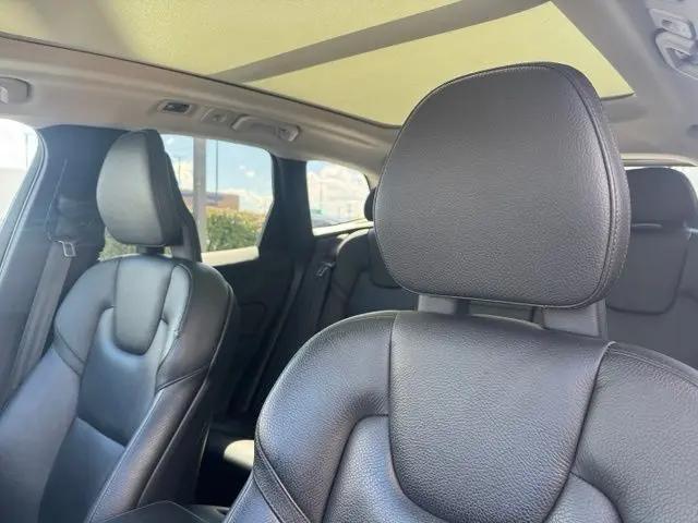2018 Volvo XC60 T6 Momentum