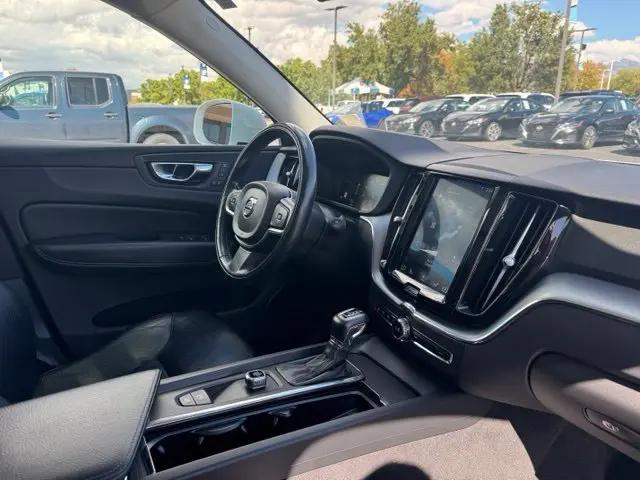 2018 Volvo XC60 T6 Momentum