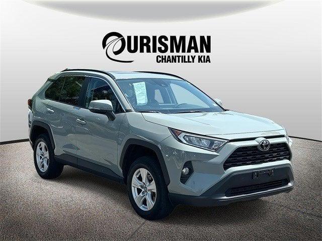 2020 Toyota RAV4 XLE