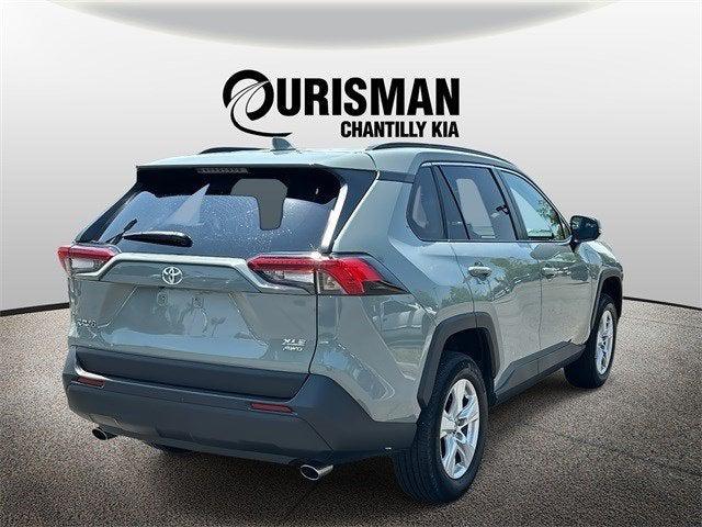 2020 Toyota RAV4 XLE