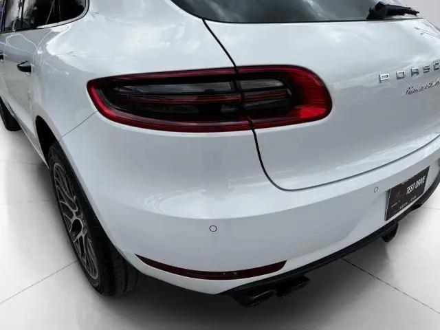 2017 Porsche Macan Turbo