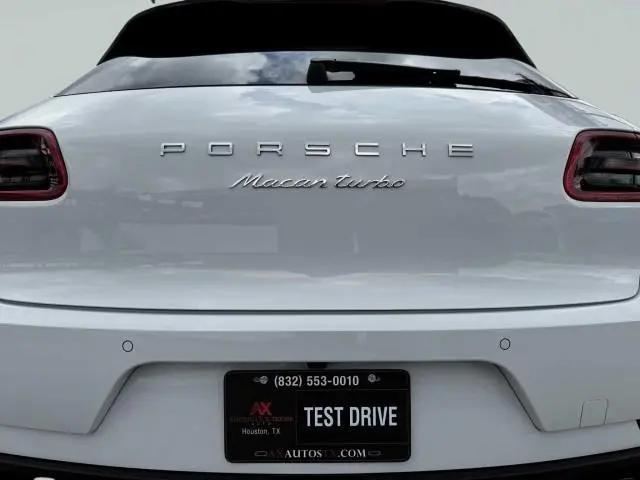 2017 Porsche Macan Turbo