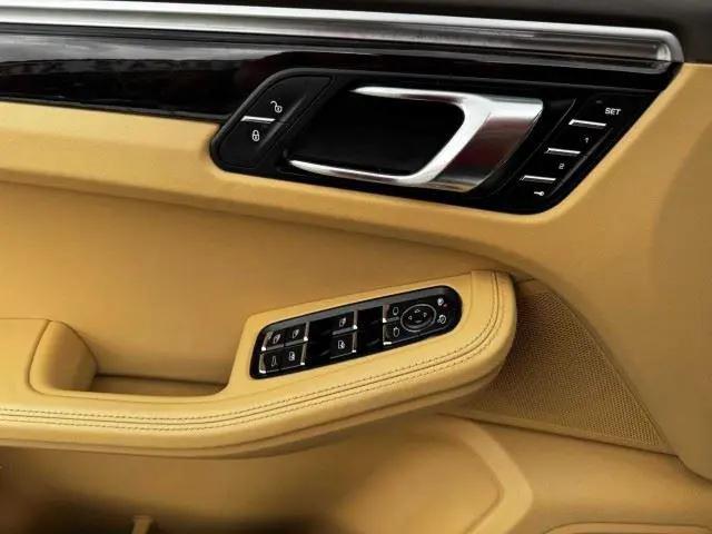 2017 Porsche Macan Turbo