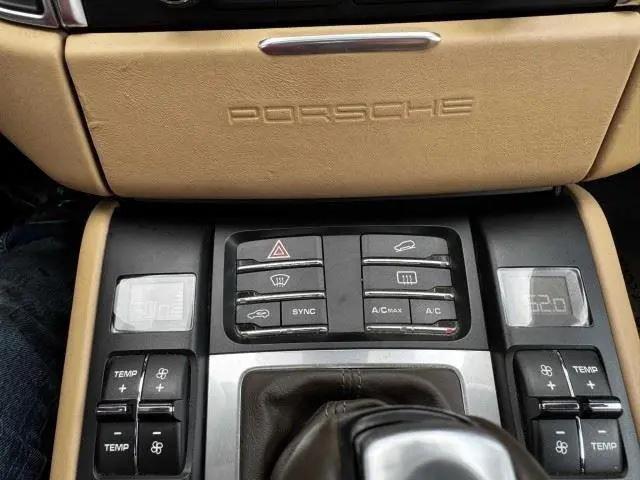 2017 Porsche Macan Turbo