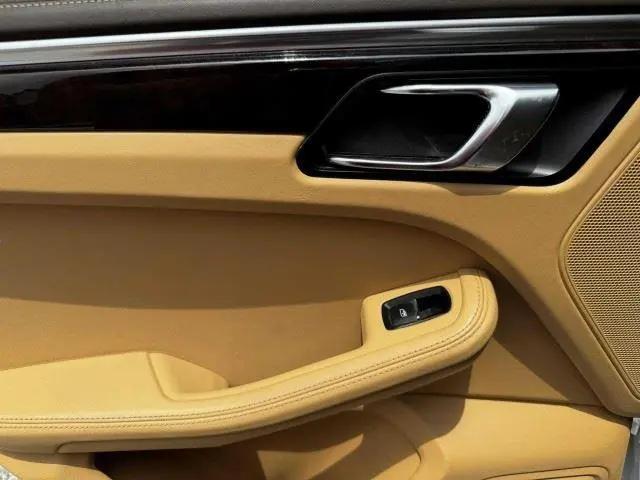 2017 Porsche Macan Turbo