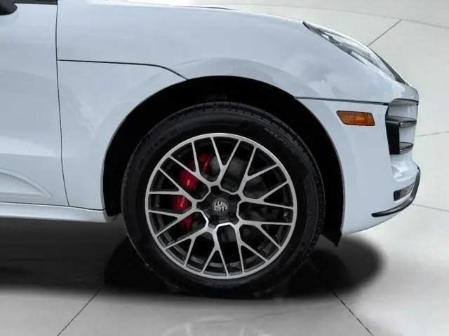 2017 Porsche Macan Turbo