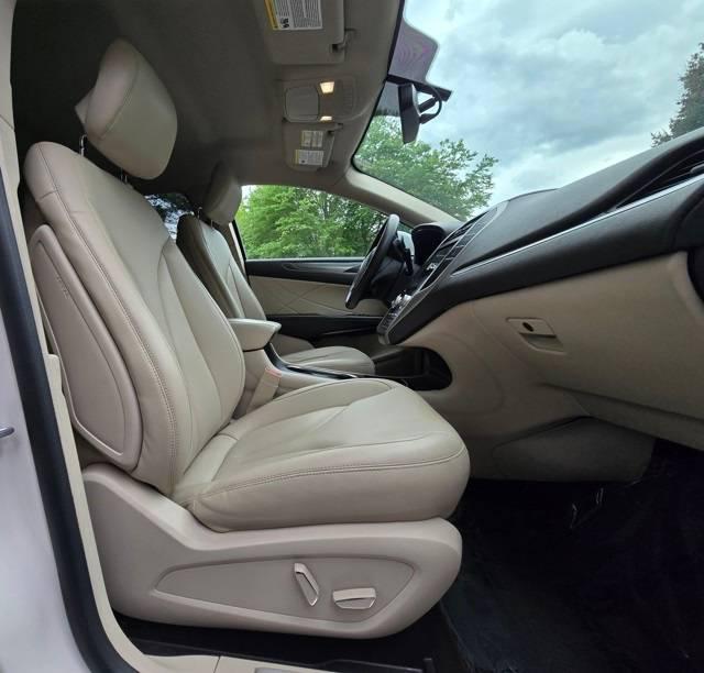 2019 Lincoln MKC Standard
