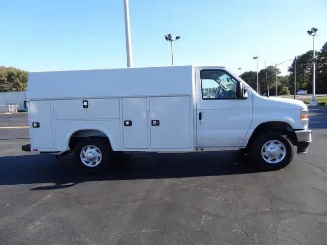 2025 Ford E-350 Cutaway E-Series Cutaway