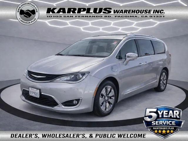 2017 Chrysler Pacifica Hybrid Platinum for sale in Pacoima, CA