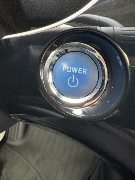 2017 Toyota Prius Three Touring