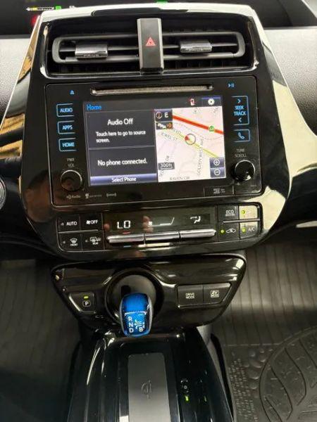 2017 Toyota Prius Three Touring