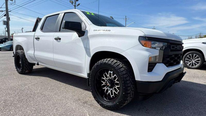 2022 Chevrolet Silverado 1500 4WD Crew Cab Standard Bed WT