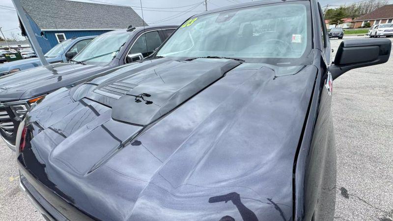 2023 Chevrolet Silverado 1500 4WD Crew Cab Short Bed LT Trail Boss