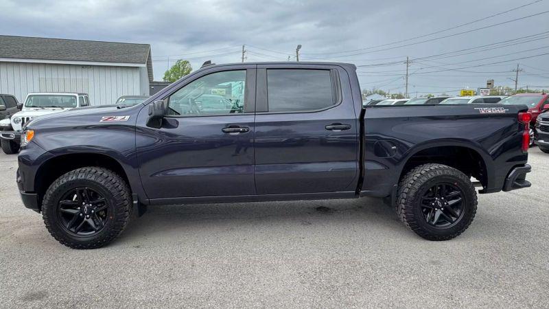 2023 Chevrolet Silverado 1500 4WD Crew Cab Short Bed LT Trail Boss