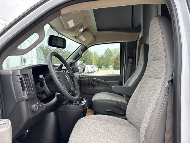 2025 Chevrolet Express Cutaway Work Van