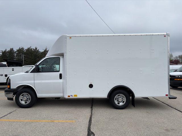 2024 Chevrolet Express Cutaway Work Van