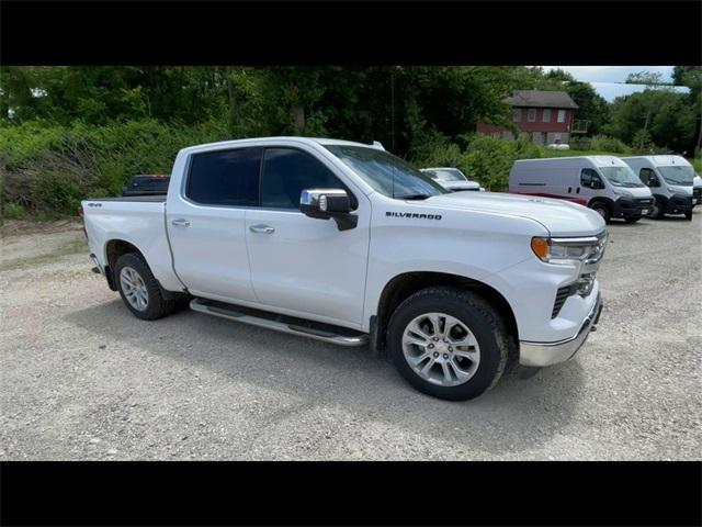 2022 Chevrolet Silverado 1500 4WD Crew Cab Short Bed LTZ