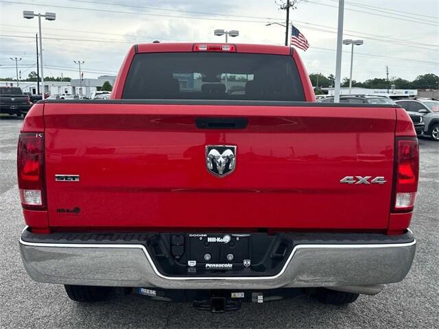 2022 RAM 1500 Classic SLT Crew Cab 4x4 57 Box