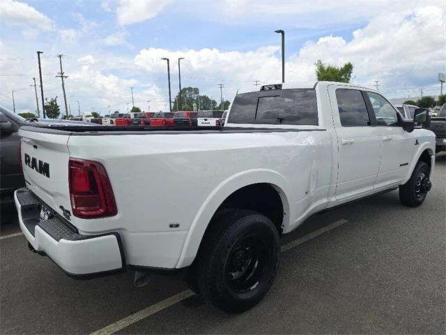 2025 RAM Ram 3500 RAM 3500 LIMITED CREW CAB 4X4 8 BOX