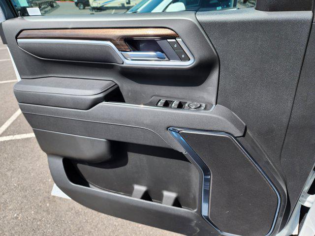 2025 Chevrolet Silverado 1500 LT 4WD
